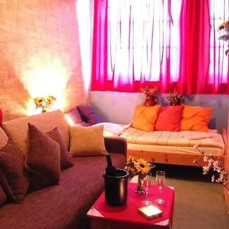 库科利巴斯特凡膳食公寓 3*