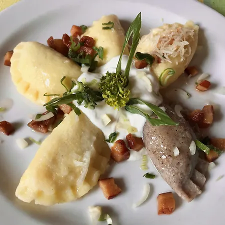 库科利巴斯特凡膳食公寓 3* 波普拉德