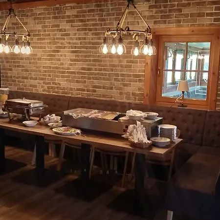 库科利巴斯特凡膳食公寓 波普拉德