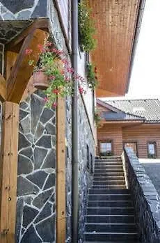 - Koliba U Stefana Pensjonat 3*